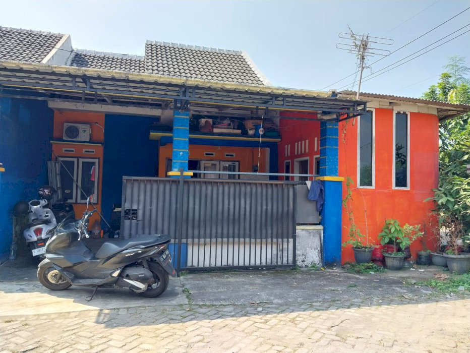 Dijual rumah spesifikasi menarik perumahan nirwana eksekutif mojokerto