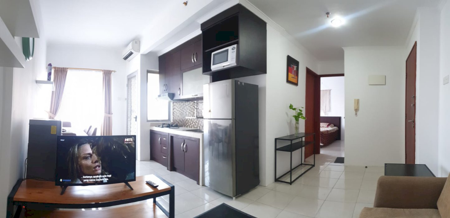 Sewa Apartemen Sudirman Park 2 Bedroom Fully Furnished (0186)