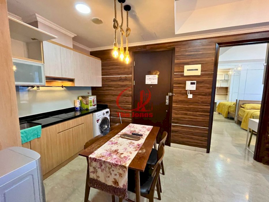 For Rent Apartemen Menteng Park Cikini 2 BR Fully Furnished (0219)