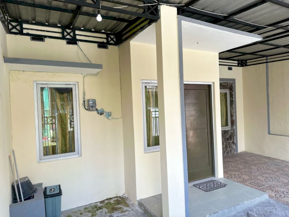 Jual rumah cantik menarik di perumahan mutiara agung gresik jawa timur