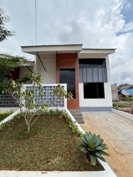 Rumah 2 lantai dengan luas tanah besar disawangan