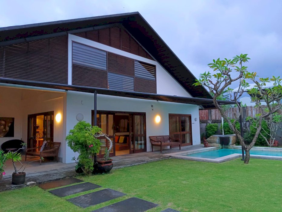 Di jual villa siap huni Denpasar Bali