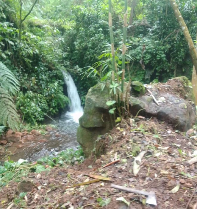 Di jual lahan  air terjun badegul Bali