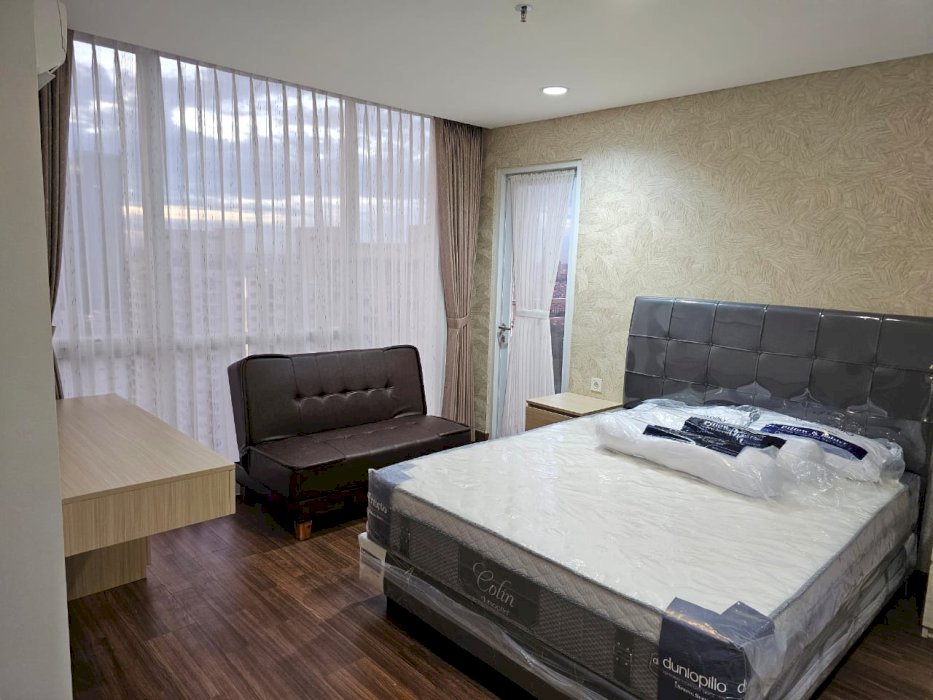 Sewa Apartemen The Royale Springhill 2+1 BR Fully Furnished (0319)