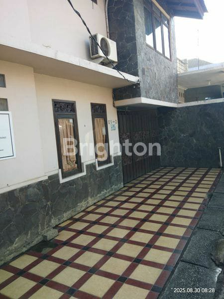 Di Jual rumah 2 lantai siap huni di Bekasi