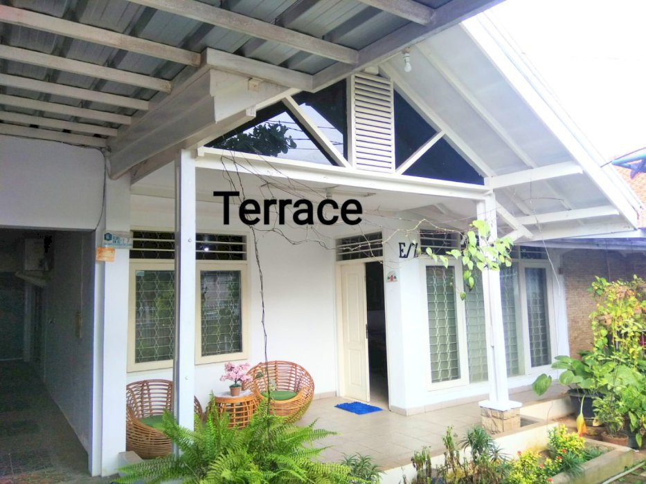 DI JUAL CEPAT RUMAH DI JAKSEL HARGA TERJANGKAU LOKASI STRATEGIS