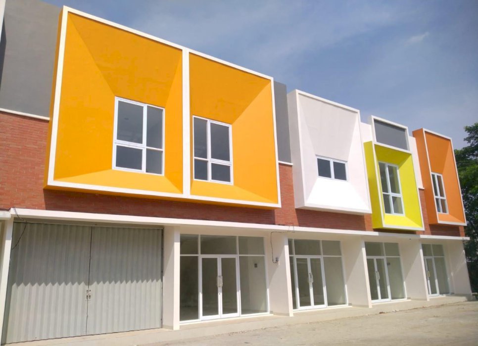 Ruko di JUAL area Komersil Padat Penduduk