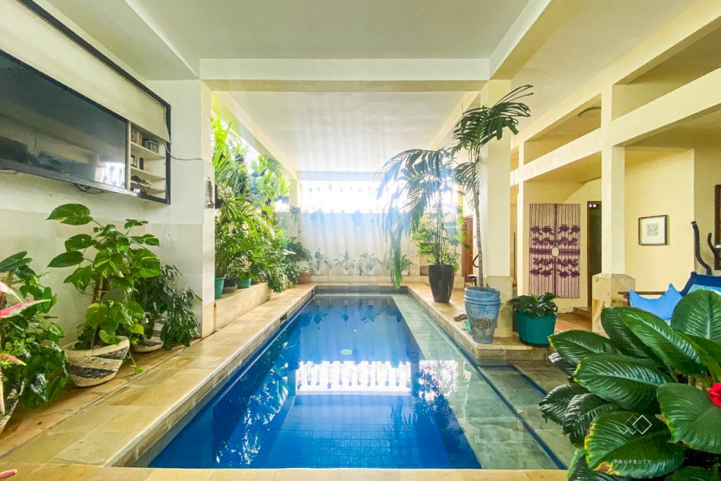 Di jual villa lokasi strategis kuta Bali