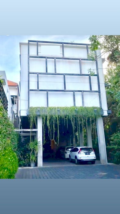 Di Jual hotel siap huni