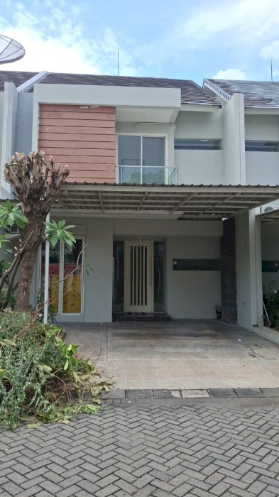 Di Jual rumah siap huni di Wisata Bukit Mas 2 CLuster Du Lyon Surabaya