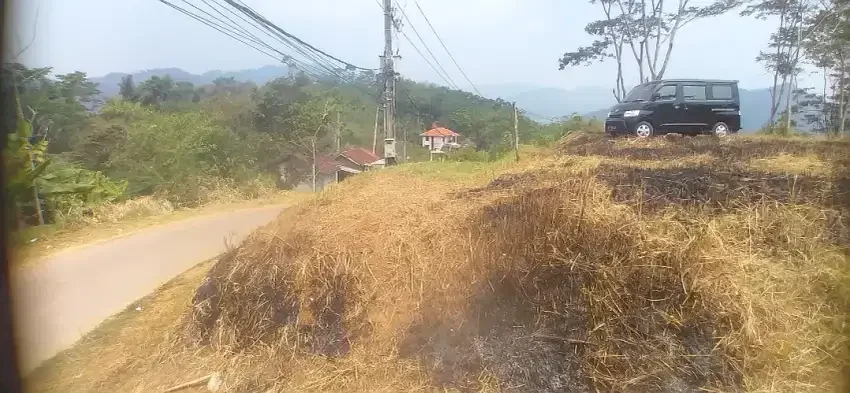 Dijual Sebidang Tanah Bersertifikat Hak Milik Luas 1000 m² lebih