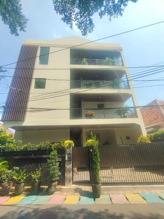 Rumah Kost 51 kamar Full omzet 150jt/bln