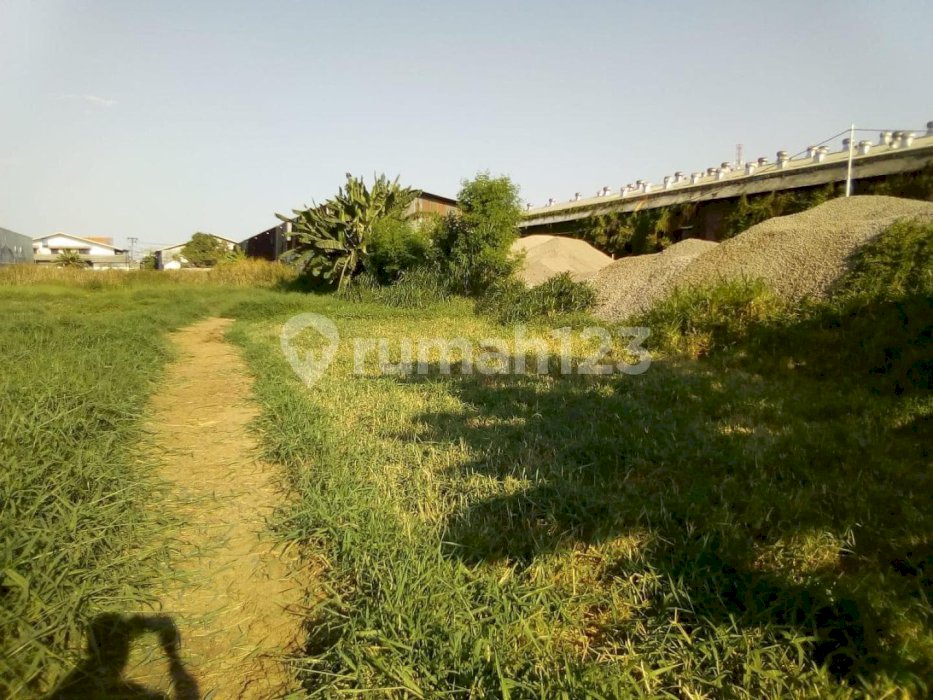 Dijual Tanah: Tanah Komersil