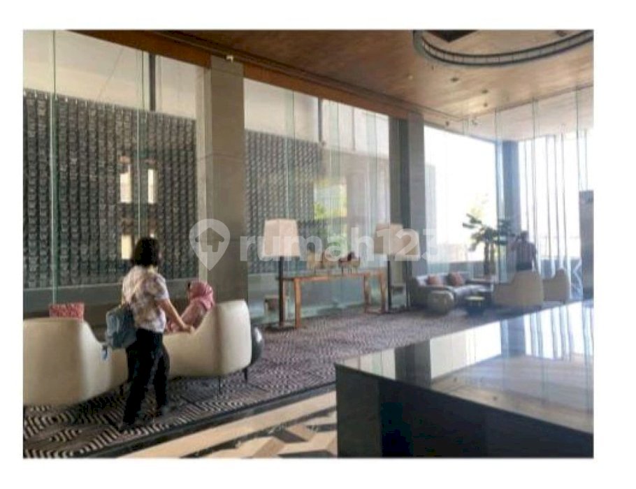 Ruang Usaha Di Embong Kenongo