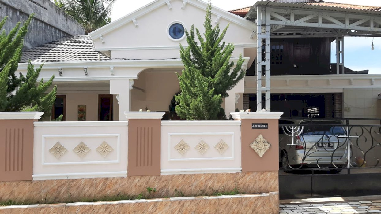 Dijual rumah dengan fasilitas menarik lokasi strategis Kota Manado