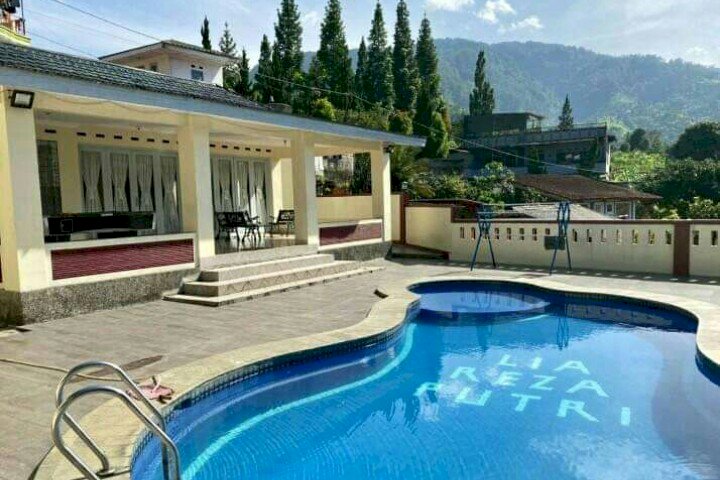 Dijual villa full furnished dan fasilitas Menarik Cisarua  kota Bogor