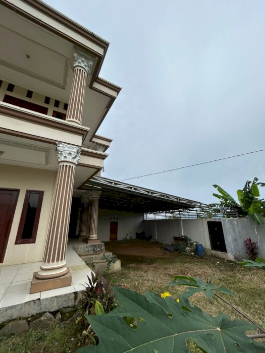 Luxury Villa for Sale in Puncak 2 – Stunning Mountain !