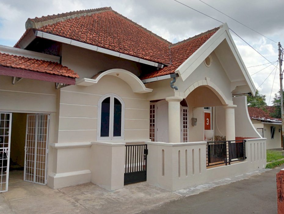 RUMAH PRIBADI NYAMAN SIAP HUNI