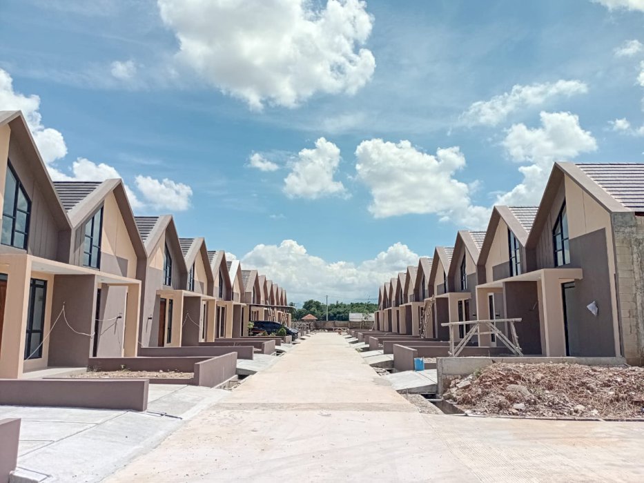 Di jual rumah siap huni lokasi strategis Cibarusah  Bekas