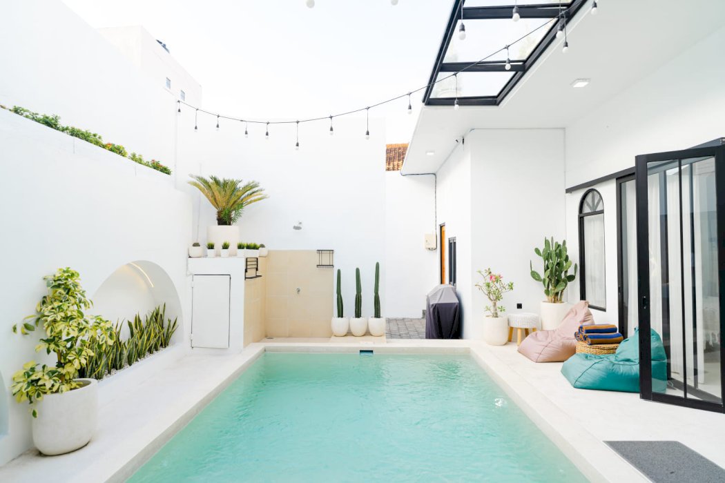 Di jual villa lokasi strategis  Kerobokan Kuta Utara