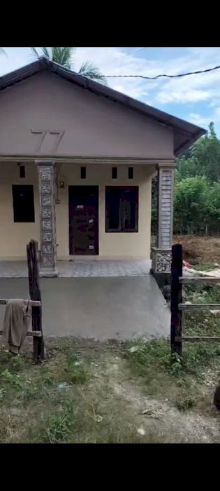 Di jual rumah siap huni lokasi strategis poso