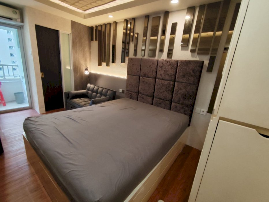 Sewa apartemen educity full furnished