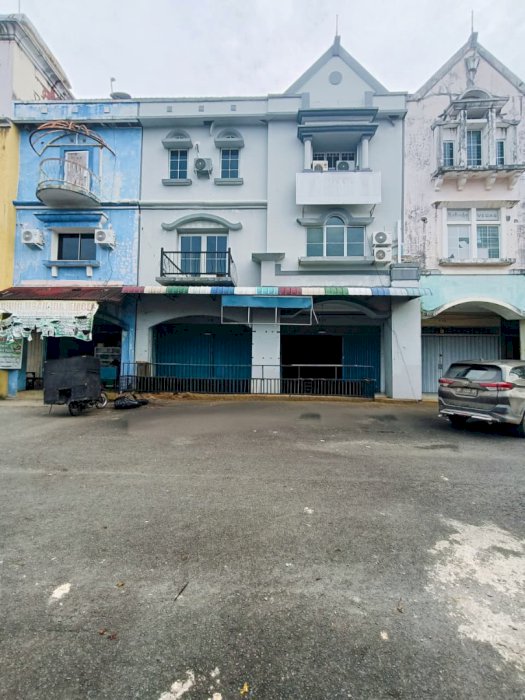 Dijual ruko gandeng 3 lantai di Sukajadi Kota Batam