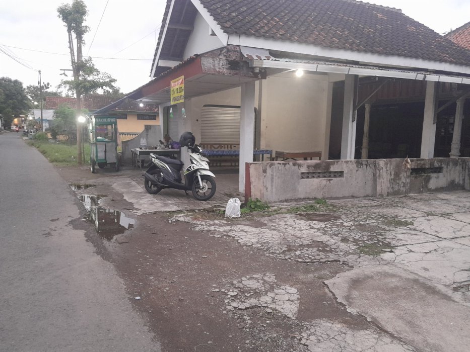 Jual Rumah SHM.Jln Aspal.800Jt.LT 277.LB 227 Bakulan Kidul Bantul DIY