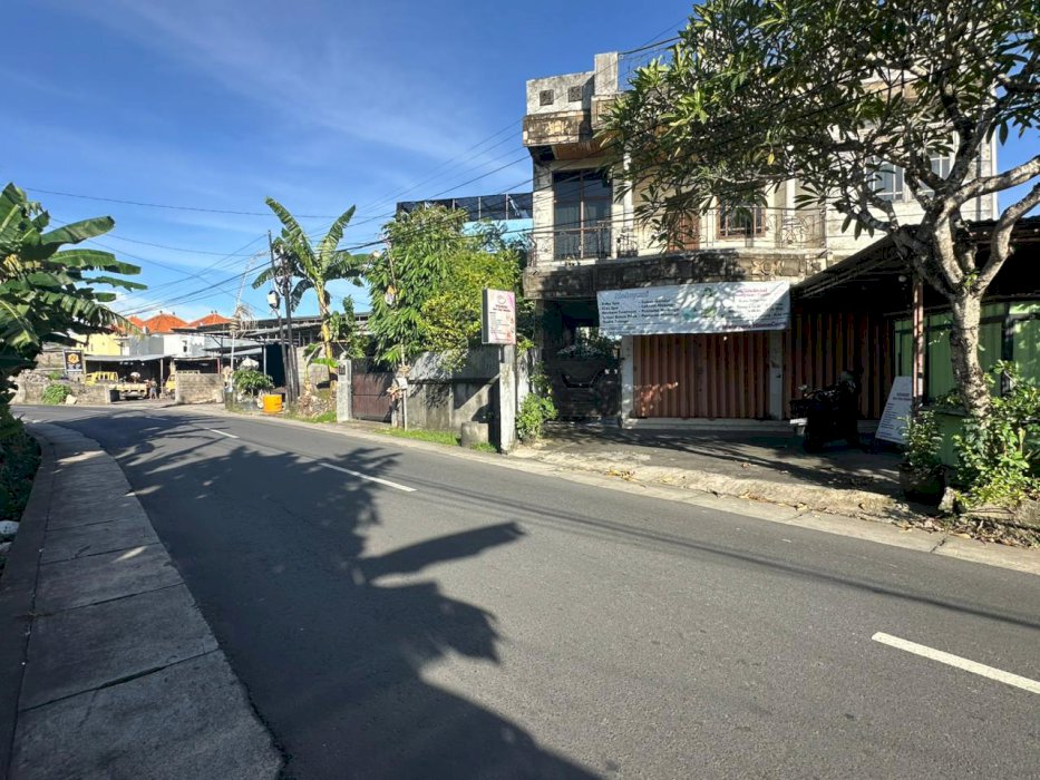 buc ruko plus kos pinggir jalan utama dalung
