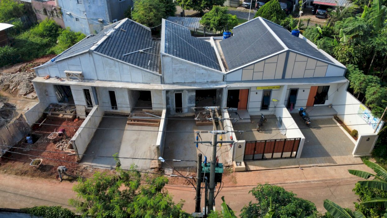 Dijual rumah siap huni tanah luas dekat pintu tol Cimanggis dan LRT