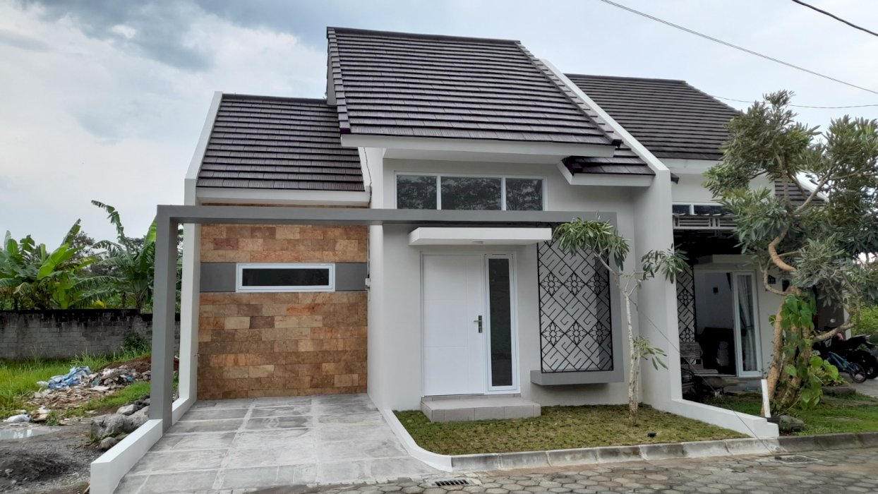 DIJUAL RUMAH STRATEGIS DI SALAMAN – MAGELANG
