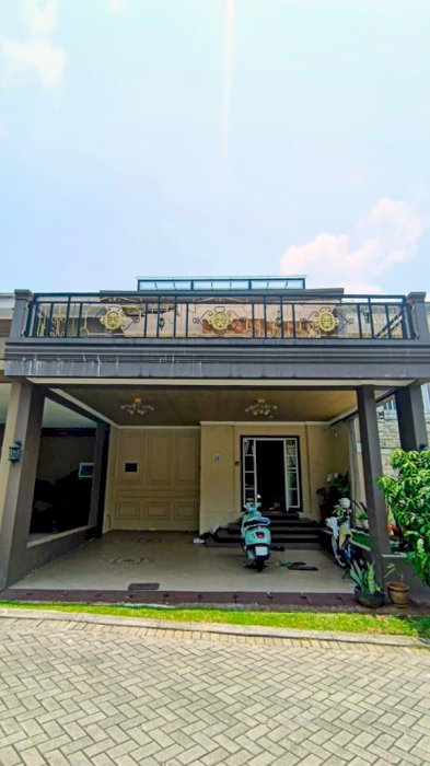Rumah Mewah Siap Huni 3,5LT,Exclusive,View Gunung,Lokasi Jalan Utama