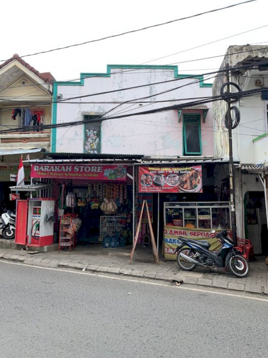 Di jual ruko 2 pintu 2 lantai SHM