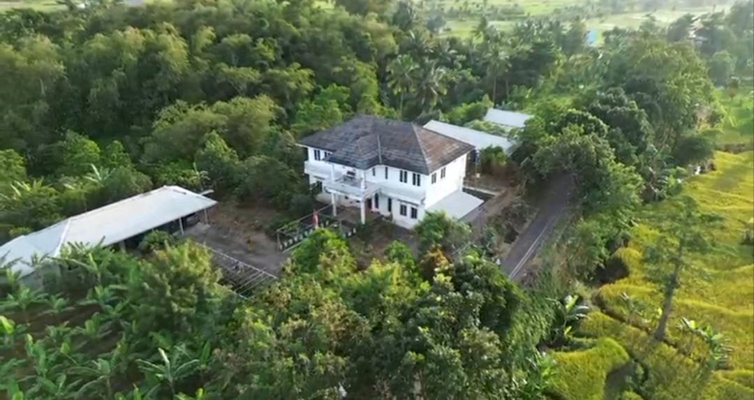 DIJUAL TANAH LUAS + RUMAH (SHM) di CIANJUR