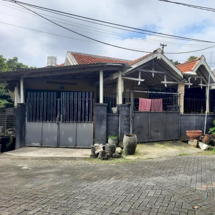 Rumah Tenggilis Dkt Jln Utama, Ubaya, Pusat Belanja, Pintu Tol, Juanda
