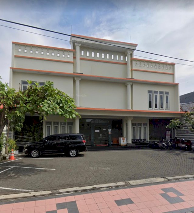 Tempat Usaha Di Jalan Utama Jember Kota