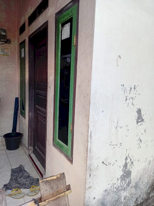 Rumah kampung dan tanah