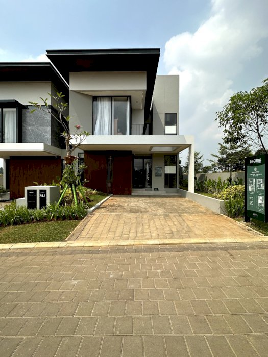 Rumah mewah dijual View Danau di  Sawangan depok