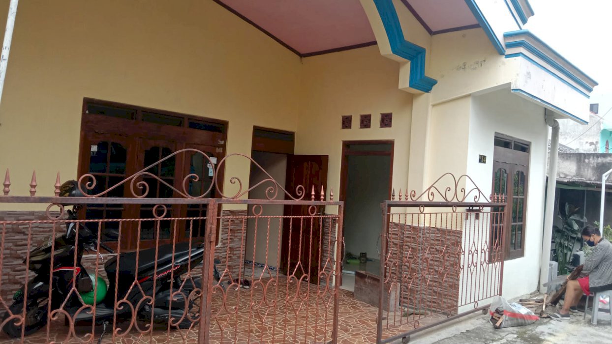 RUMAH KONTRAKAN NYAMAN & LUAS DI PERUMNAS PALUR