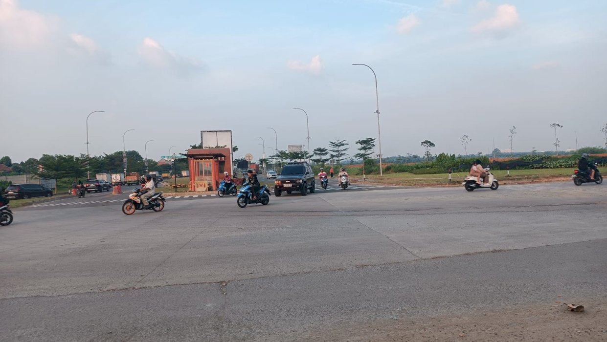 LAHAN KOMERSIAL DIPAGEDANGAN BSD