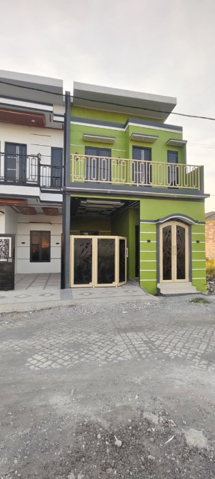 Rumah ready 2 lt 4 kamar tidur menganti