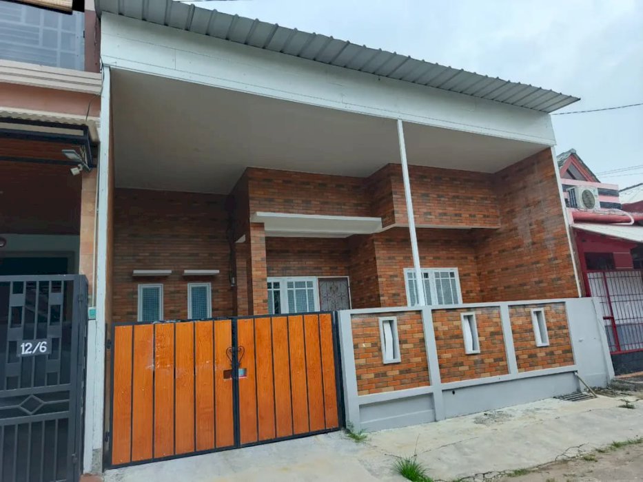 Di jual rumah strategis siap huni Villa Melati Mas Serpong