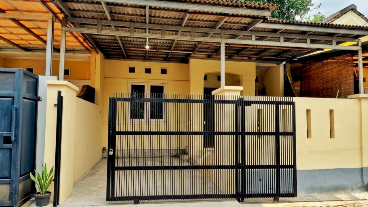 RUMAH SIAP HUNI STRATEGIS DEKAT STASIUN CITAYAM DAN DEPOK LAMA