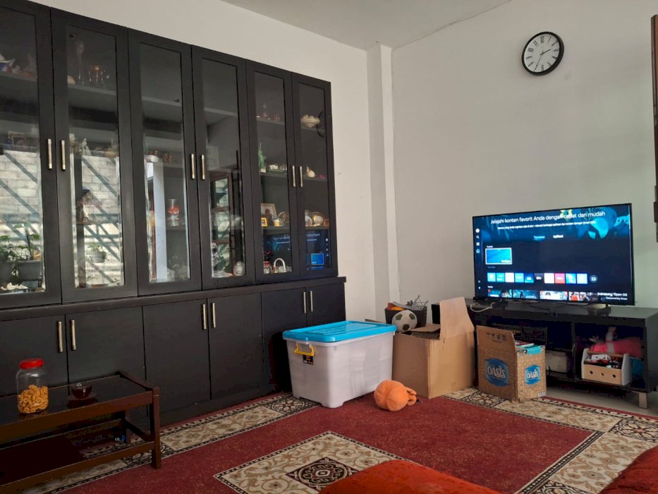 Dijual rumah modern lantai 2 lokasi strategis di Jakarta Selatan