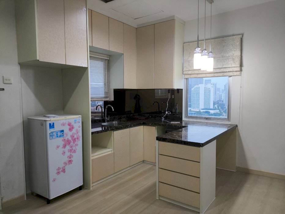 Dijual Apartemen Cosmo Residence 2 BR Convert Jadi 1 BR Furnished