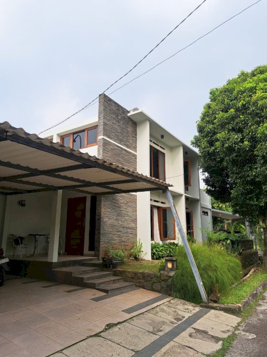 DISEWAKAN RUMAH SEKTOR 9 BINTARO