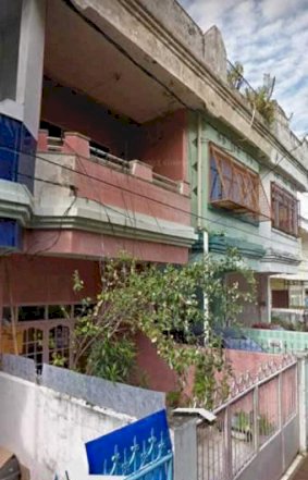 Di jual murah rumah 3 lantai di Palembang