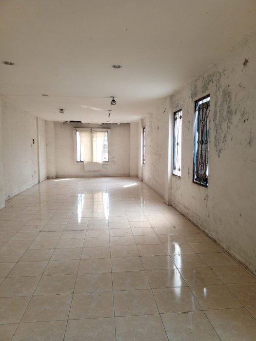 Disewakan Ruko Taman Palem Lestari Komplek 1000
