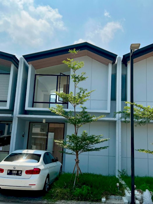 JUAL RUMAH FULL FURNISHED DI WATERFRONT ESTATES , LIPPO CIKARANG