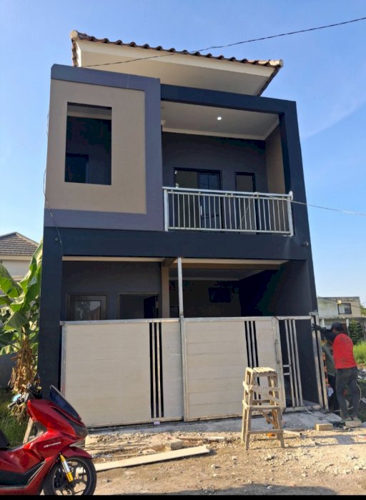 Rumah Ready 2 Lantai Siap Huni